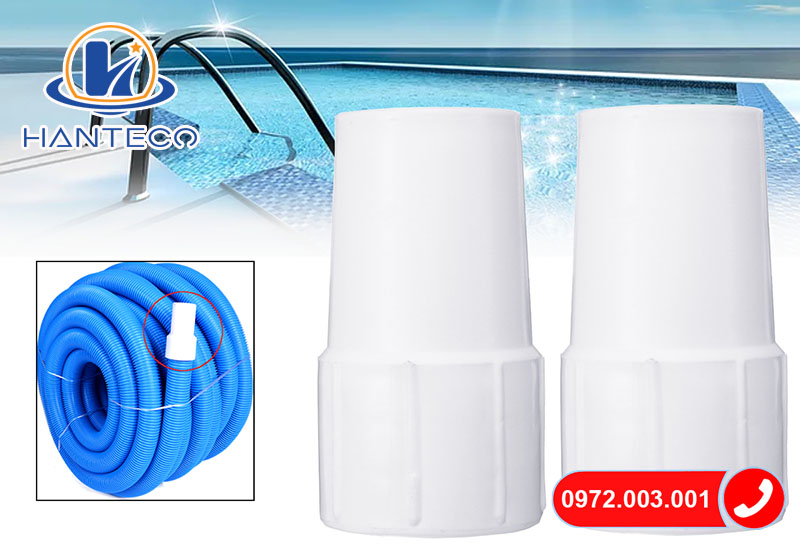 Ống mềm được kết hợp với bàn hút nhằm hỗ trợ vệ sinh bể bơi