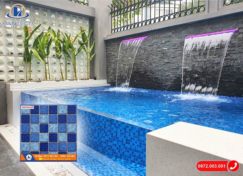 Gạch mosaic gốm lát nền bể bơi