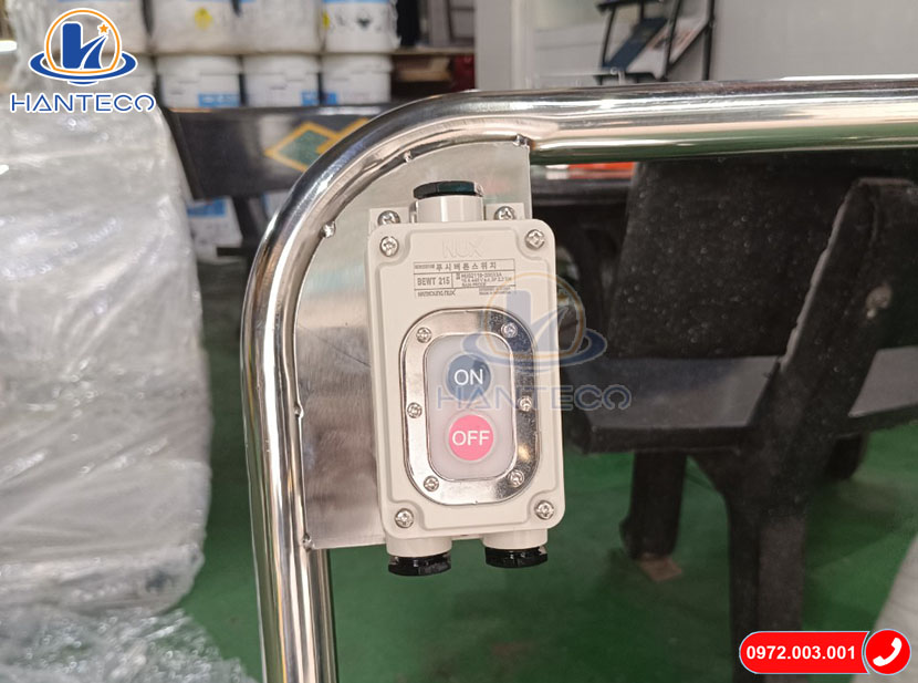 bang-dieu-khien-xe-day-inox